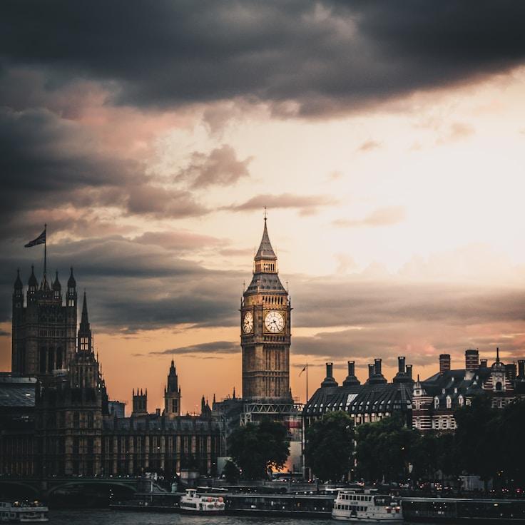 Parents evaluating schools in United Kingdom